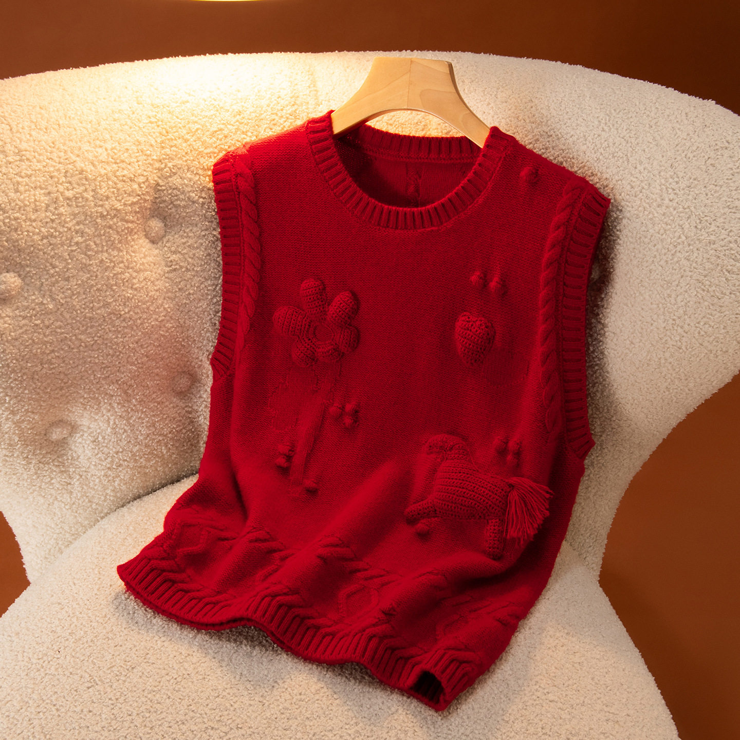 高端新款红色山羊绒马甲女无袖针织背心立体花朵小马可爱叠穿上衣