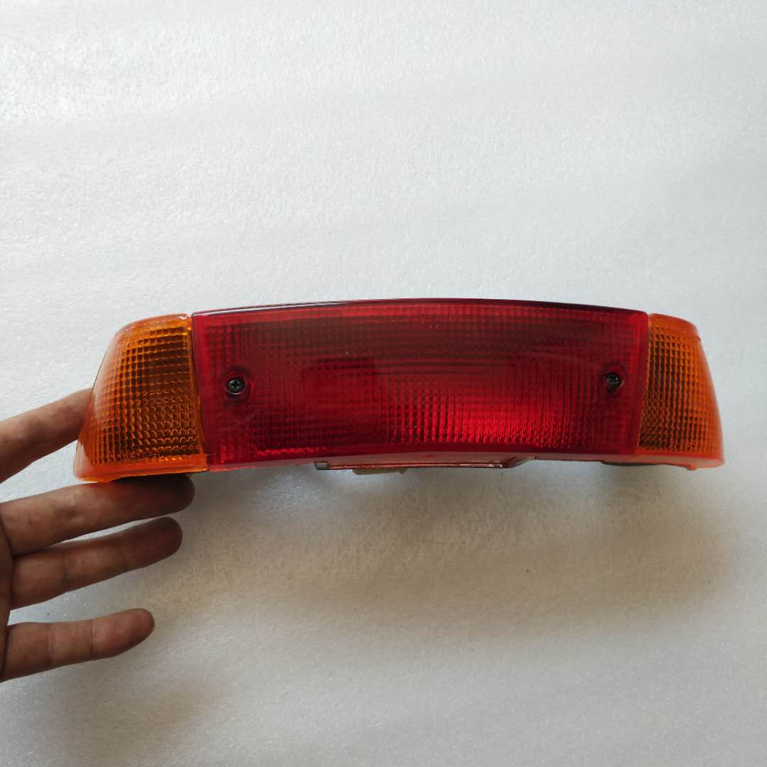 新大洲摩托车 火之舞XDZ50QT-6 原装后尾灯