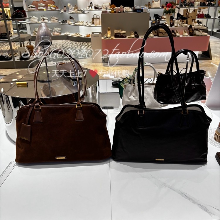 Staccato/思加图2025秋季女包大容量复古手提单肩包时尚包包X8338,箱包皮具/热销女包/男包,通用款女包,淘宝优惠券,粉丝福利购,淘宝优惠卷