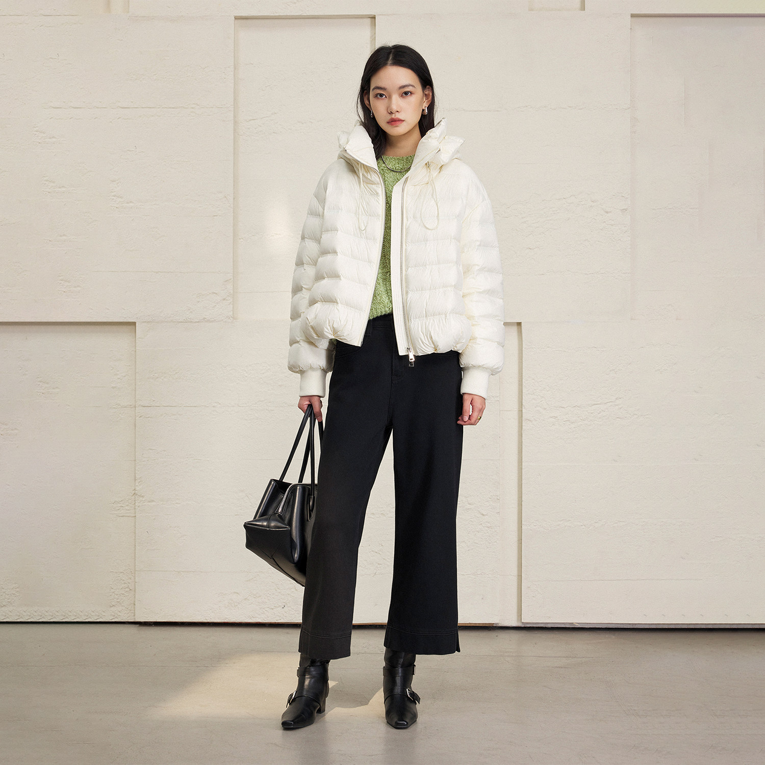 CLMX轻盈微皱肌理高密哑光锦纶面料抽绳外套显瘦白鸭绒连帽羽绒服