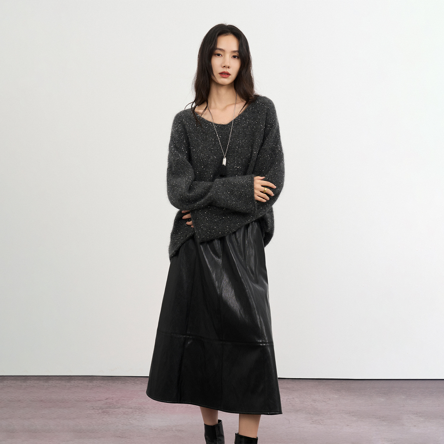 CLMX秋冬V领亮片针织衫羊毛马海毛银丝珠片混纺纱线城市通勤毛衣