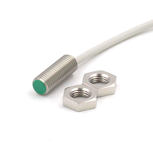 现货Baumer堡盟 IFRM 08P1713/PL电感接近开关IFFM 06P15A3/O1L