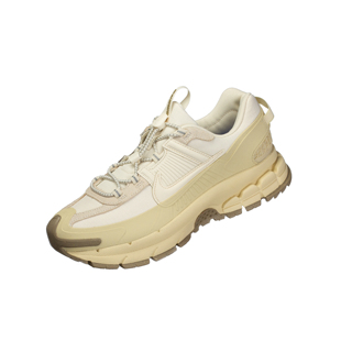 NIKE ZOOM VOMERO ROAM 时尚舒适低帮休闲跑步鞋FV2295-101