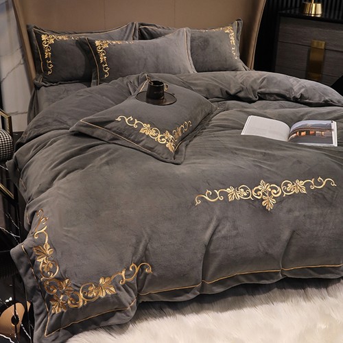 轻奢欧式刺绣牛奶绒四件套冬季加厚双面珊瑚绒被套法莱绒床上用品