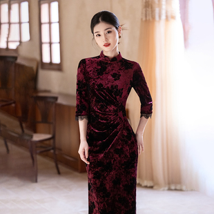 春秋新款丝绒旗袍暗红色日常连衣裙捏着收腰蕾丝修身显瘦气质1090