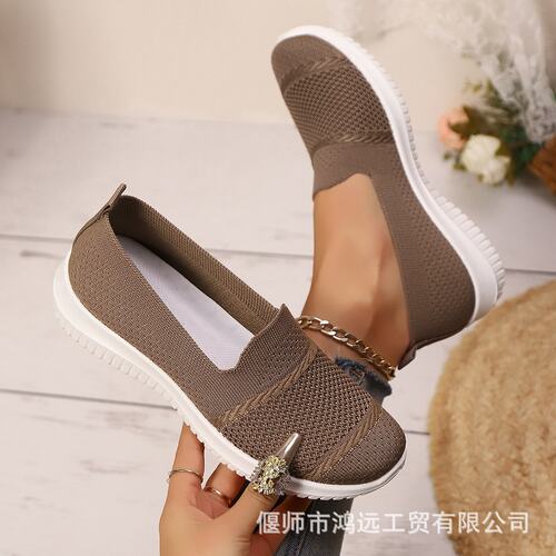 大码女鞋一脚蹬妈妈鞋软底单鞋舒适老北京布鞋女C-18