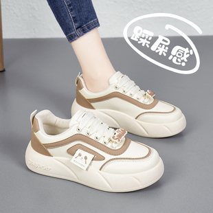 34码板鞋女秋季学生运动鞋2025新款皮面小白鞋平底休闲初中生鞋子