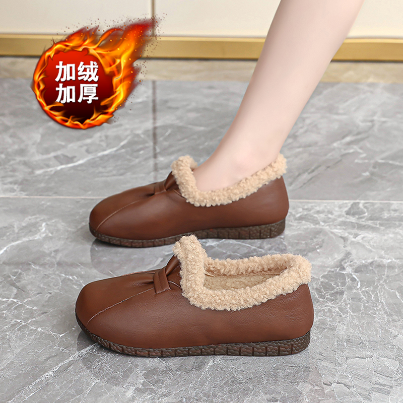 加绒妈妈棉鞋女2025新款冬季保暖老人鞋防滑软底真皮奶奶鞋一脚蹬