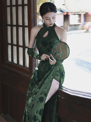 Real-stock two-piece set with chest pad, retro improved Chinese style dance suit, advanced green flocking slim fit suit