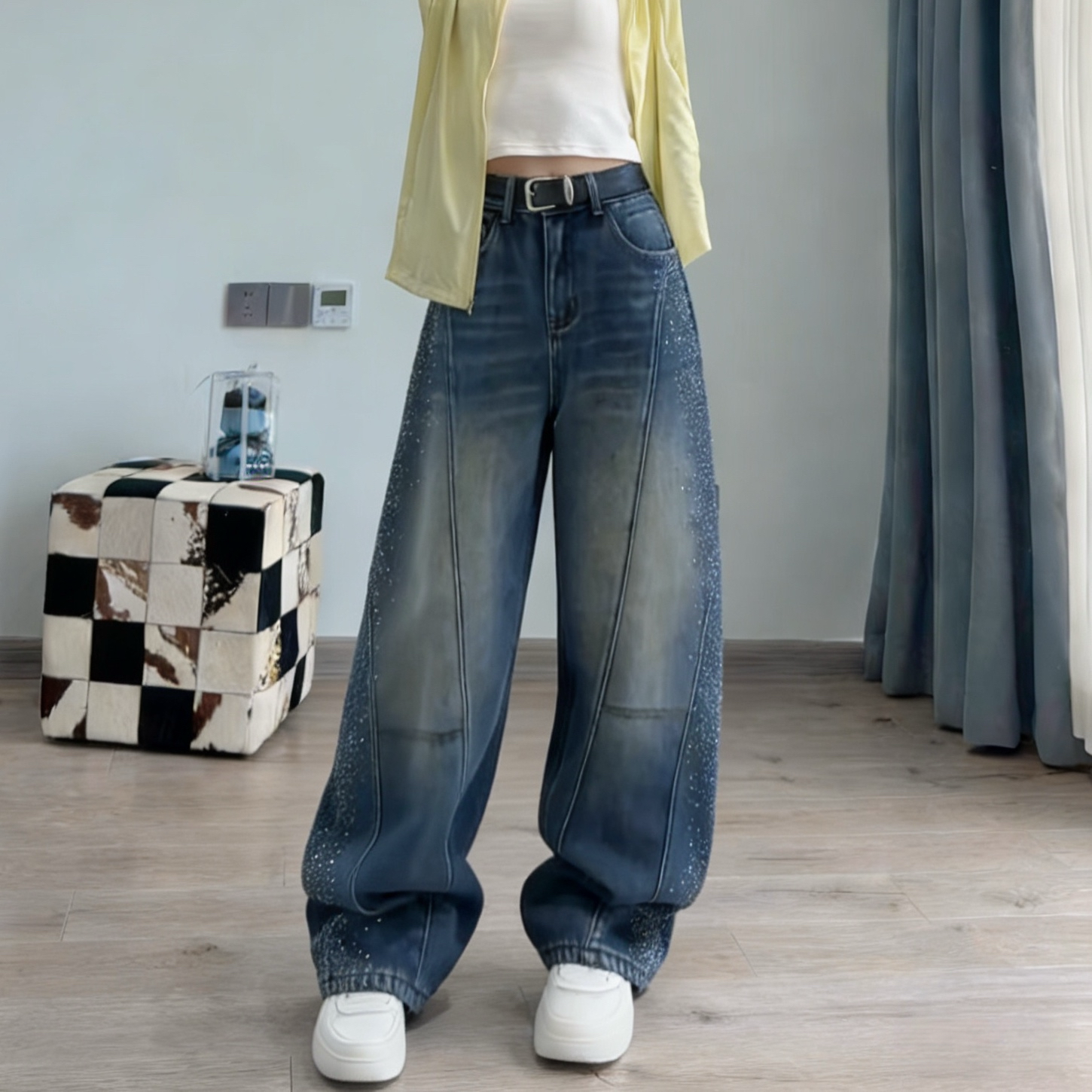 满天星烫钻弯刀牛仔裤女春季2026新款复古蓝阔腿裤大码胖mm直筒裤