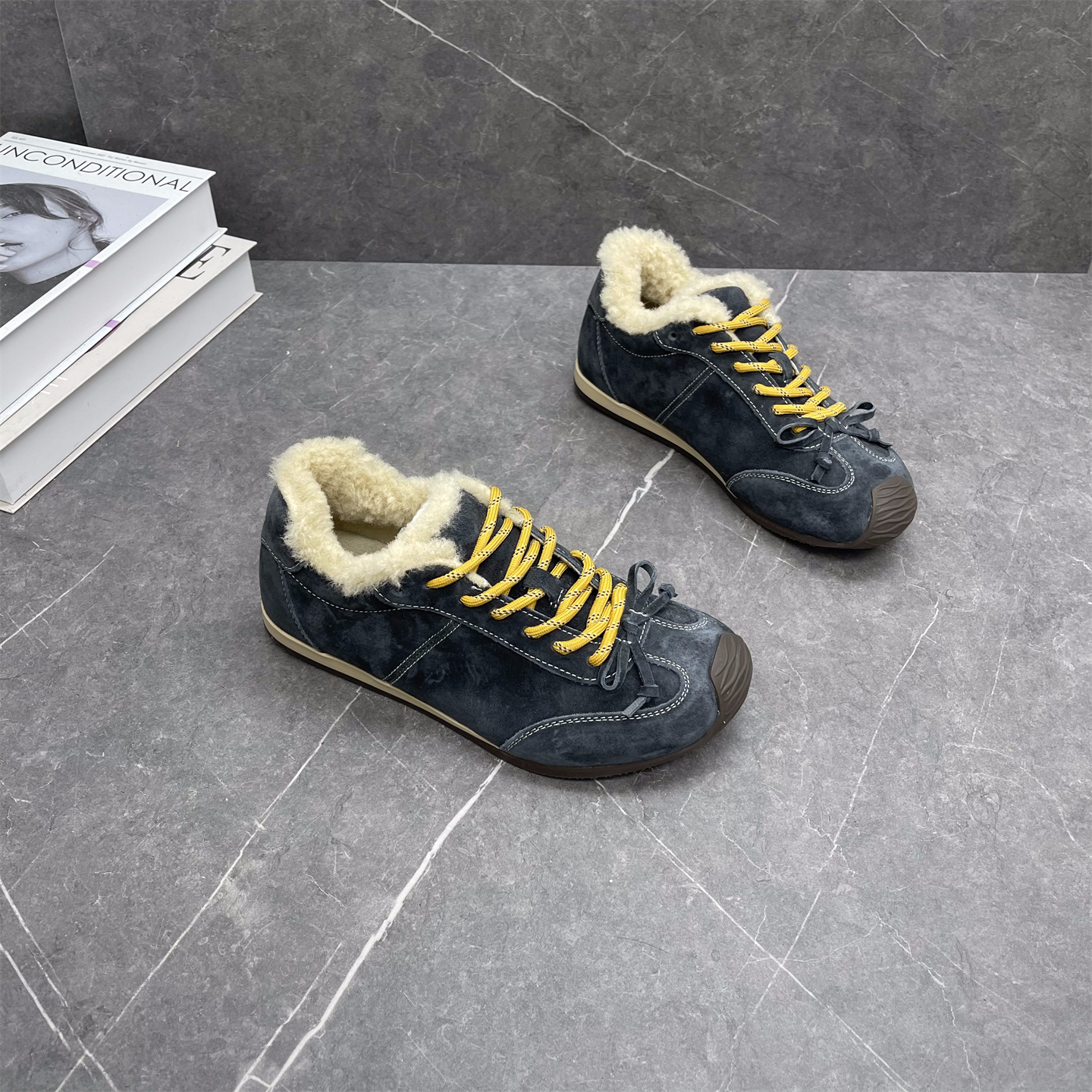 真皮复古德训鞋女毛毛鞋2025冬季