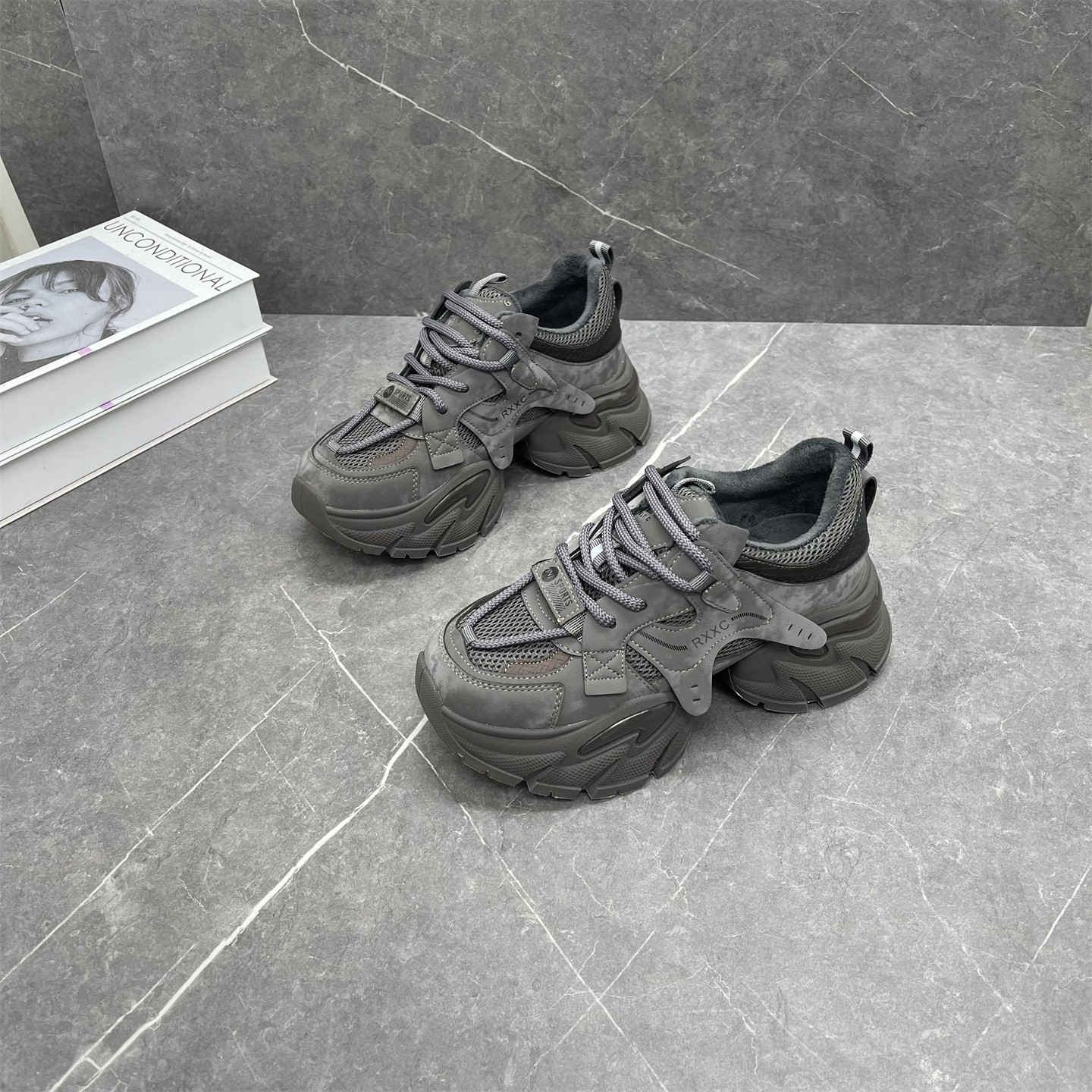 小个子真皮加绒老爹鞋女2025冬季新款复古时尚百搭显瘦休闲运动鞋