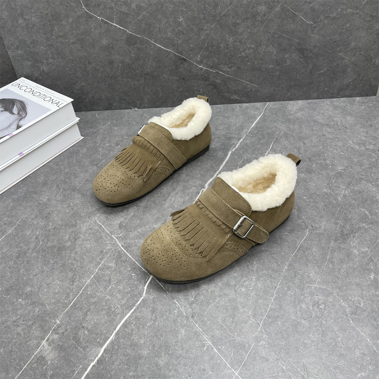 磨砂牛皮流苏皮带扣勃肯鞋冬季