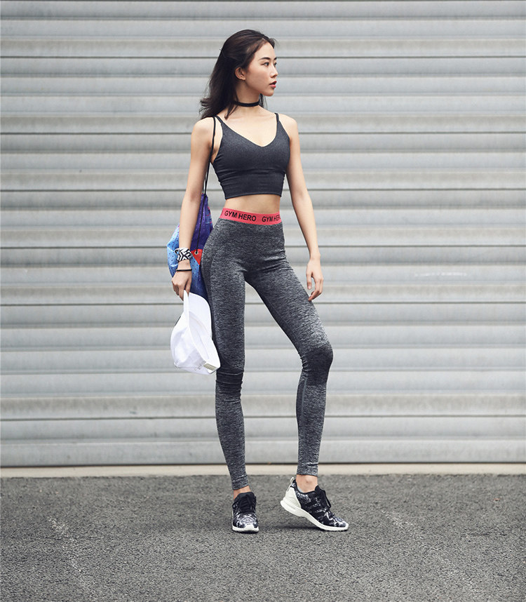 new pattern letter Show thin motion Tight fitting Ninth pants Bodybuilding yoga run Quick drying Elastic force trousersin the Sportswear/Casual Clothing , Fitness Apparel , Fitness pants  category - from Buy2taobao.com to provide professional Taobao agent buy service