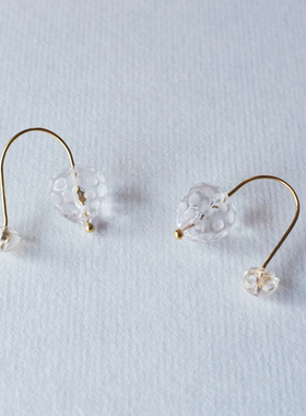 小小系列新款高级感18k金耳钉女甜美气质水晶草莓耳环小众设计感