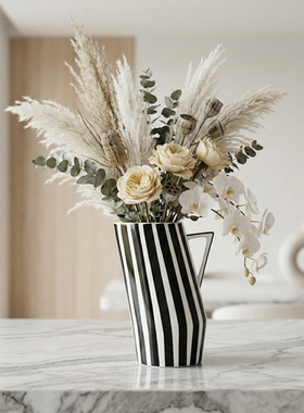 北欧几何陶瓷条纹花瓶摆件