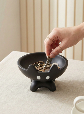 可爱猫咪造型陶瓷收纳玄关摆件