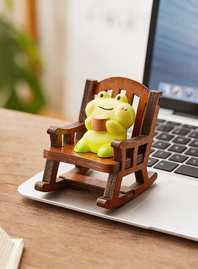 可爱青蛙桌面摆件办公室治愈