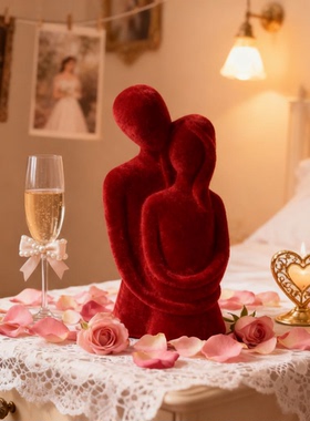 红色陶瓷情侣抽象摆件结婚礼物