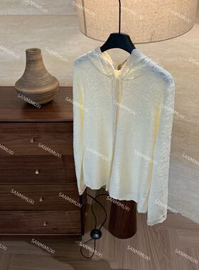 SANMI/叁米   欧根纱正肩蕾丝帽衫 S252