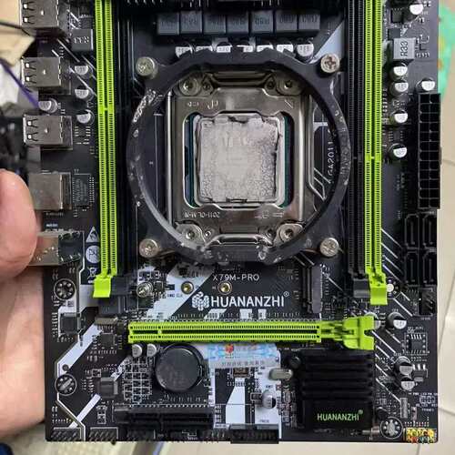 议价10个华南x79m pro 4内存槽主板 带m2口 完好包点洁川