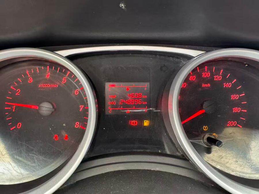 5月7日河池市桂MKC200、桂MLL220、桂MXU800五菱牌车辆一批网络拍卖公告