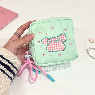 ins化妆包女2024新款便携式旅行小号迷你口红分区收纳包防水补妆