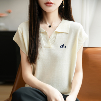 刺绣翻领短袖巨好看设计感上衣