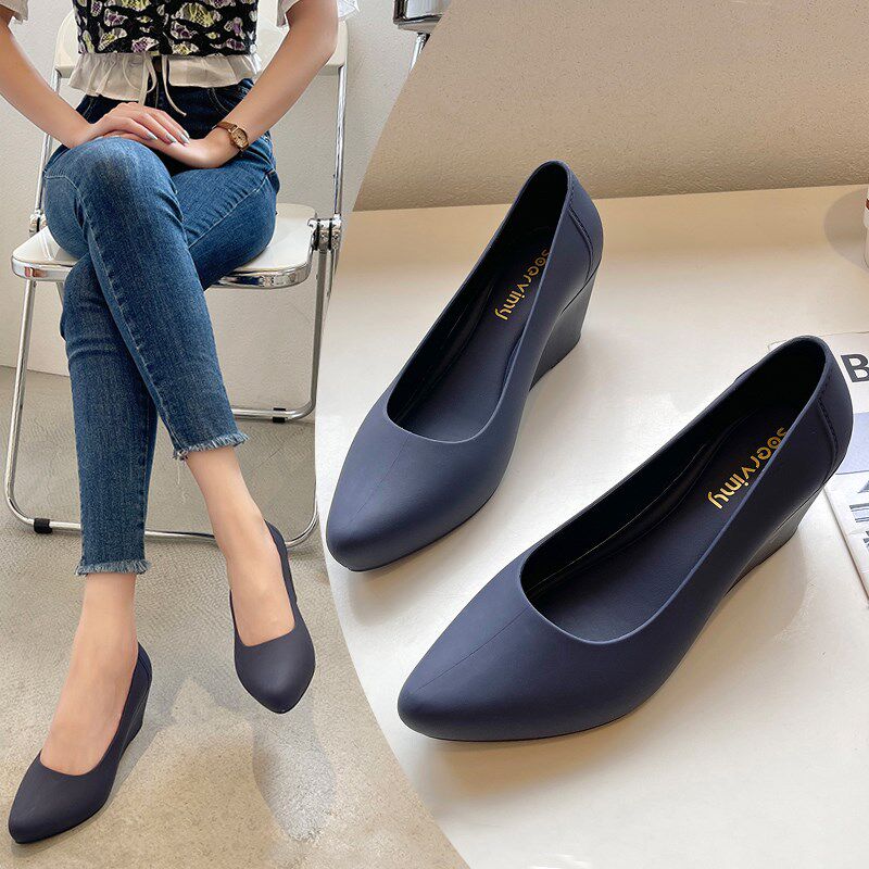 坡跟果冻雨鞋时尚款外穿中跟包头防水厨房橡胶鞋防滑平底浅口女鞋