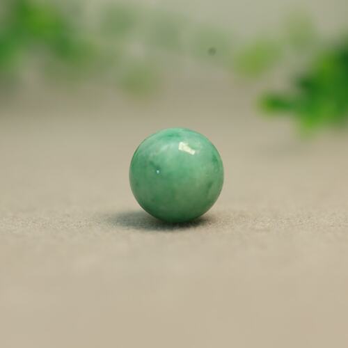 满绿缅甸天然A货翡翠珠子