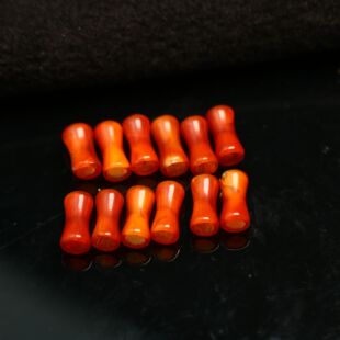 #F747 12颗天然红色老玛瑙管珠桶珠