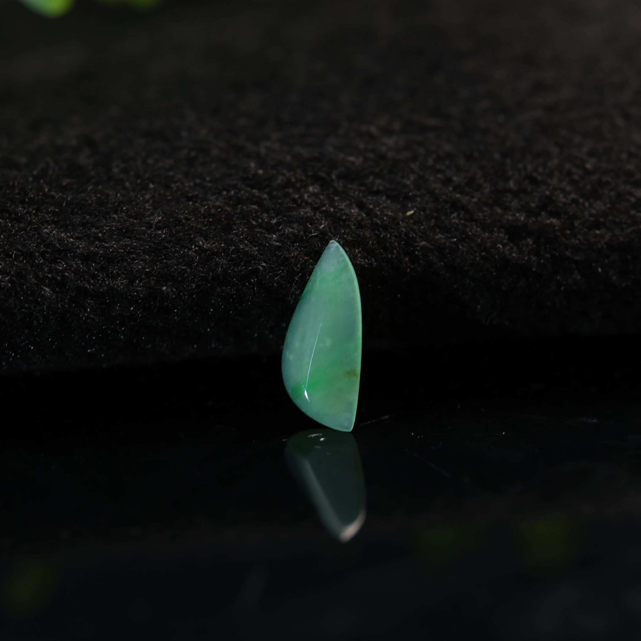 阳绿缅甸天然A货翡翠随形戒面