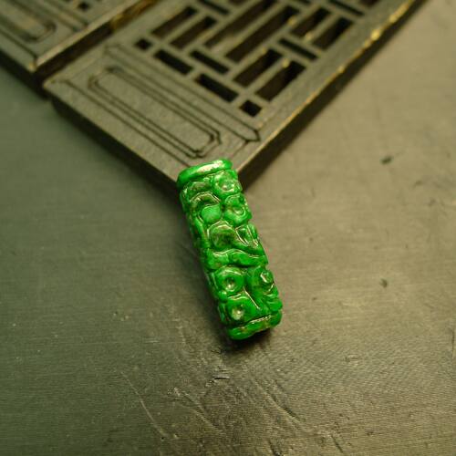 天然A货翡翠龙纹雕花路路通