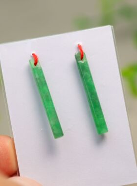 #J725一对冰种辣绿缅甸天然A货翡翠翎管 镶嵌耳坠吊坠裸石