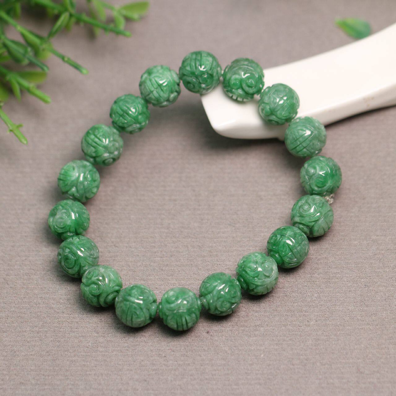 一串满绿天然a货老翡翠团寿龙纹雕花珠子手串十八子 18子手链