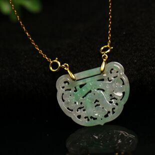 #2502 冰糯种飘阳绿天然A货翡翠复古镂空吉庆有余锁牌锁骨链吊坠