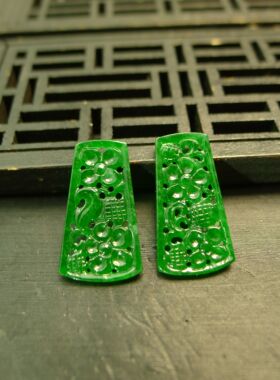 #J810一对冰种满色辣绿缅甸天然A货翡翠镂空雕花梯形花片裸石