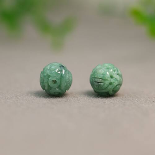 然A货翡翠团寿龙纹雕花珠子