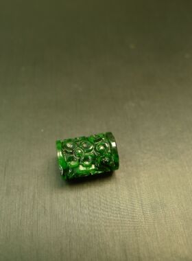 #K315满色辣绿缅甸天然A货翡翠雕花桶珠