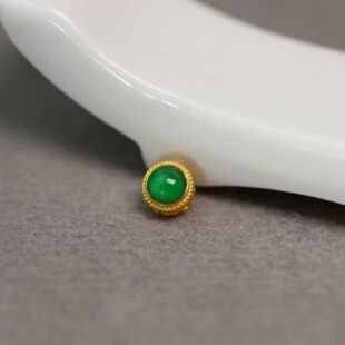 18K花丝工艺镶嵌冰种满绿天然A货翡翠蛋面小香盒 F841