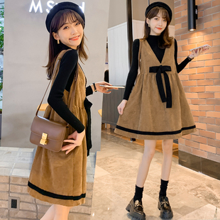 孕妇秋装套装时尚款外出早秋休闲网红秋冬装两件套高端洋气连衣裙