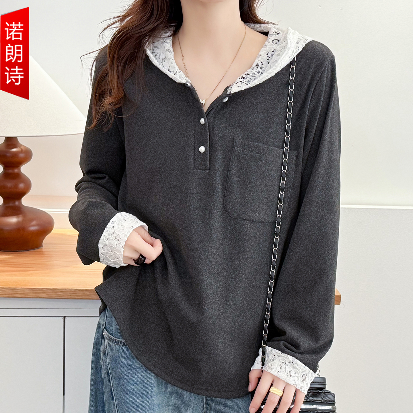大码女装洋气蕾丝连帽打底衫上衣
