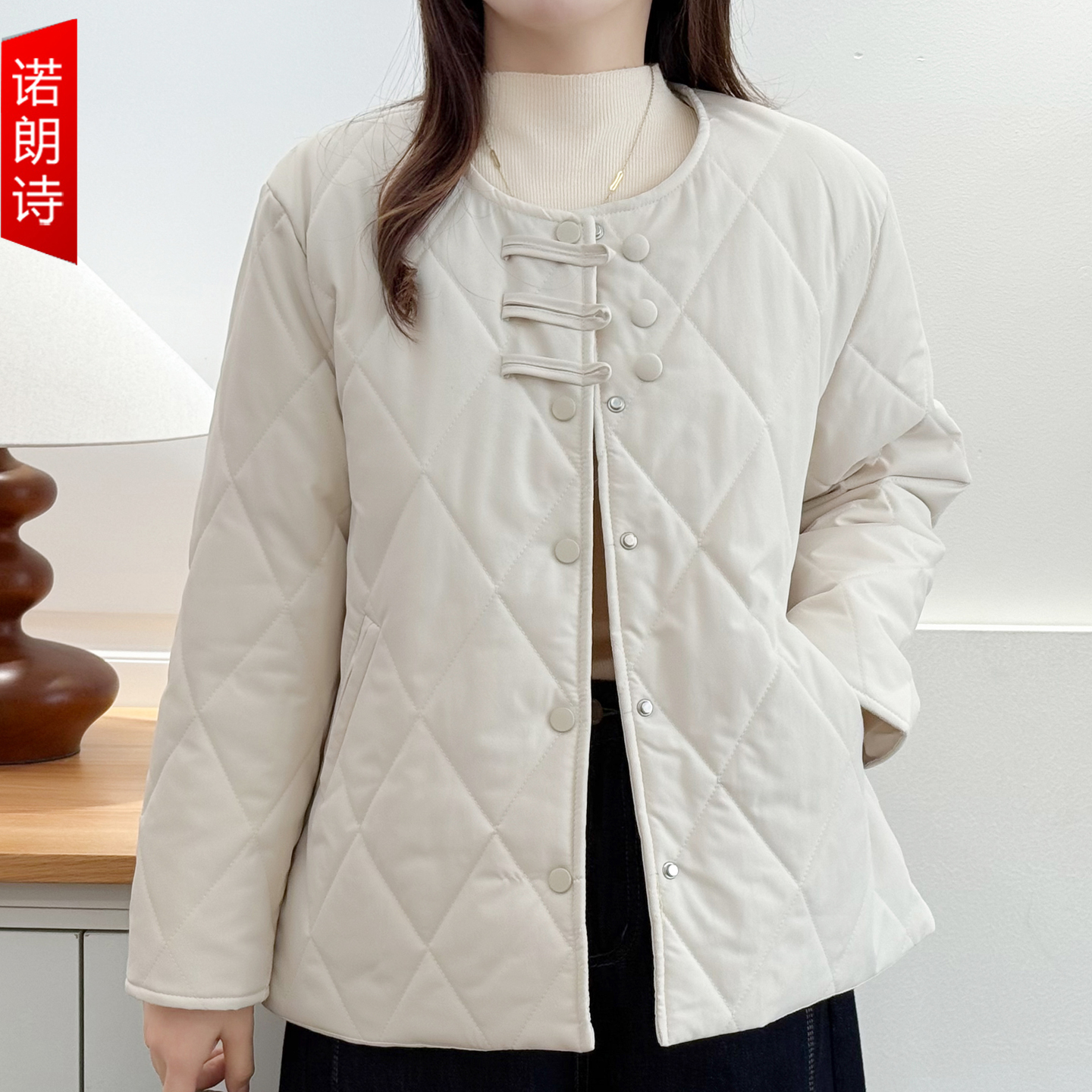 大码新中式不臃肿菱格棉服外套女