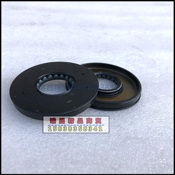 适用新大洲本田烈行SDH125T-31RX125裂行正时链条盖油封21.8X53X6