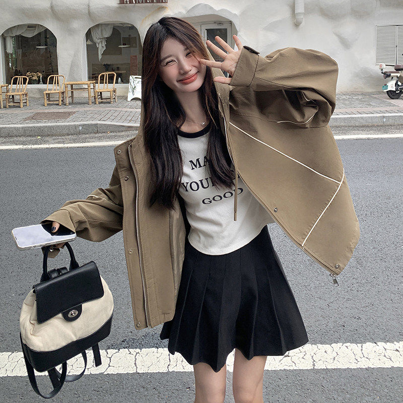 韩版宽松连帽短款夹克女秋季卡其色百搭显瘦外套上衣