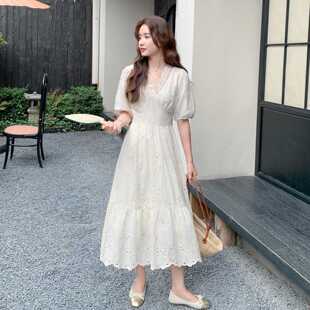 法式温柔风镂空刺绣连衣裙女夏收腰显瘦A字裙米白色长裙