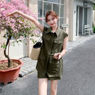 军绿色无袖衬衫短裤两件套女夏收腰显瘦减龄休闲工装风套装法式中