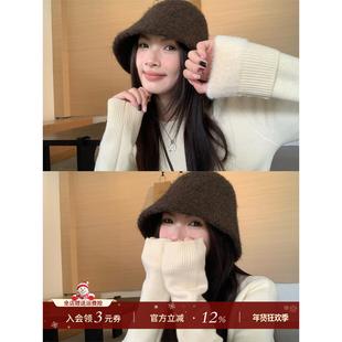 苏三三圆领加绒毛衣女秋冬内搭打底衫2025新款一体绒针织保暖上衣