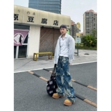蓝色