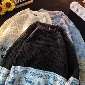 网图秋冬新款毛衣男宽松港风拼接情侣圆领针织衫YP108-特P50,酒红色毛衣搭配什么帽子好看图片